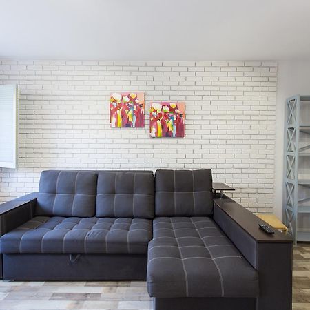 Loft Apartment Near Botanical Garden Κχαρκίβ Εξωτερικό φωτογραφία