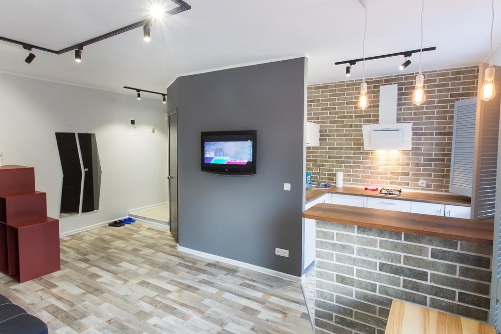 Loft Apartment Near Botanical Garden Κχαρκίβ Εξωτερικό φωτογραφία